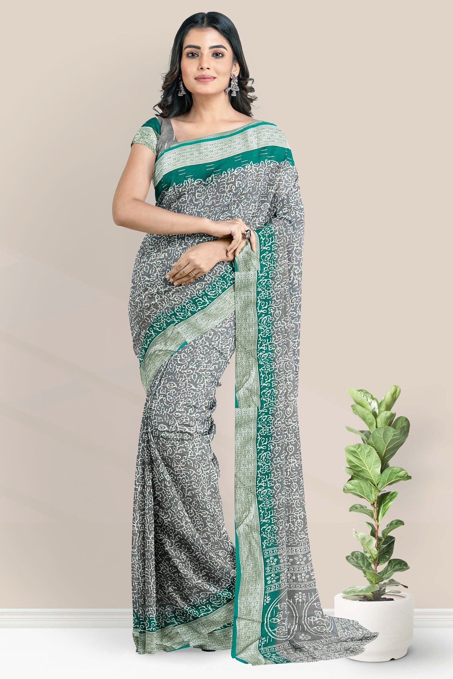 Georgette Bathik Print Design Ash With Green Saree