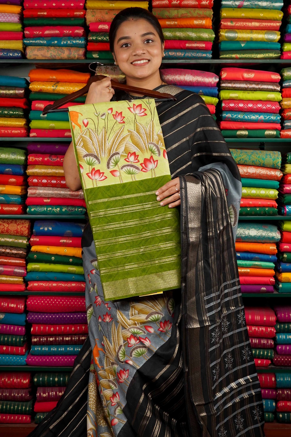 Soft Silk Kalamkari Print Light And Dark Green Saree
