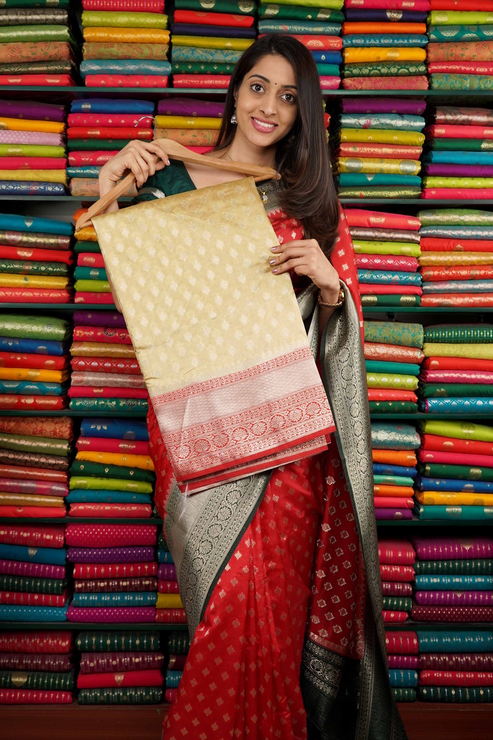 Jute Silk Butti With Zari Border Cream And Red Saree