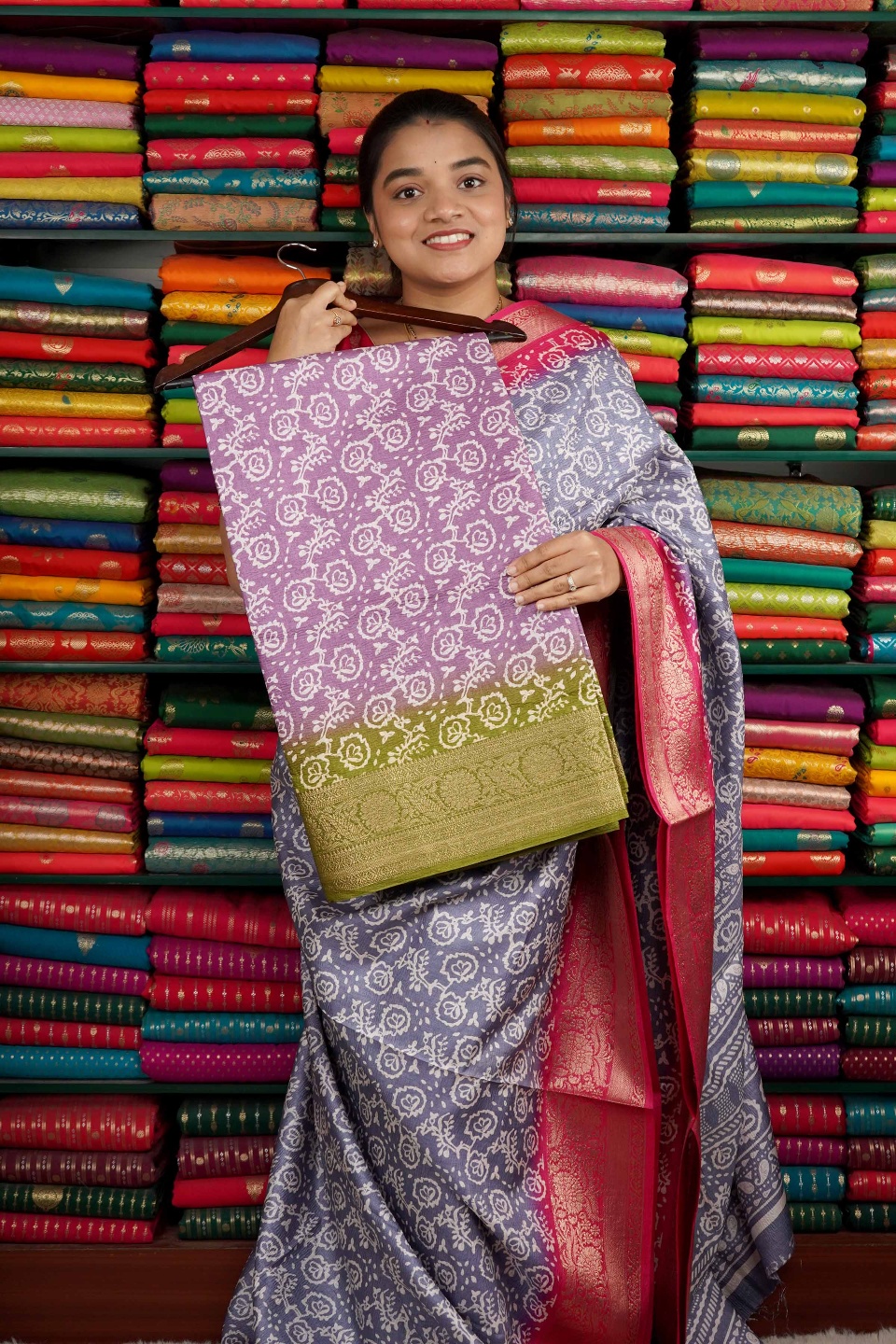 Chiffon Crepe Digital Print Lavendar And Mehandi Green Saree