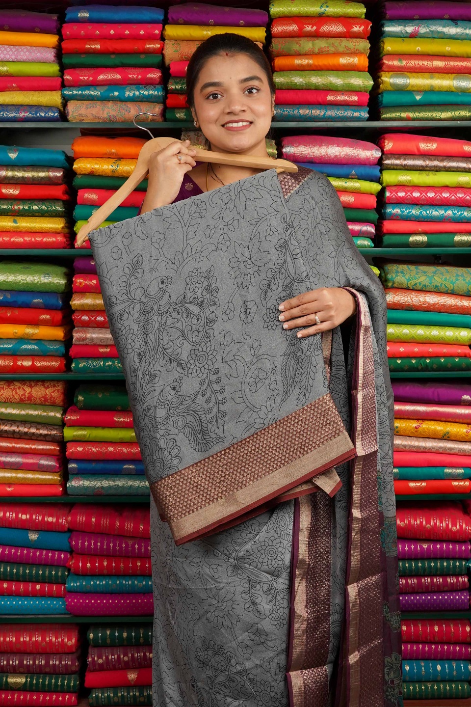 Matty Georgette Pen Kalamkari Print Dark Gray And Dark Red Saree