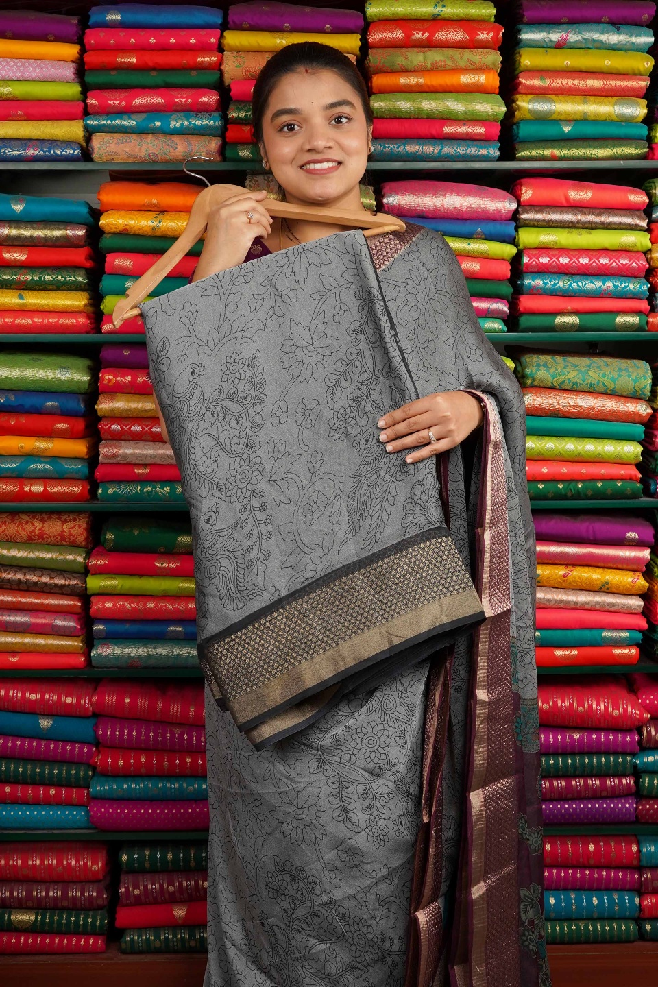 Matty Georgette Pen Kalamkari Print Dark Gray And Black Saree