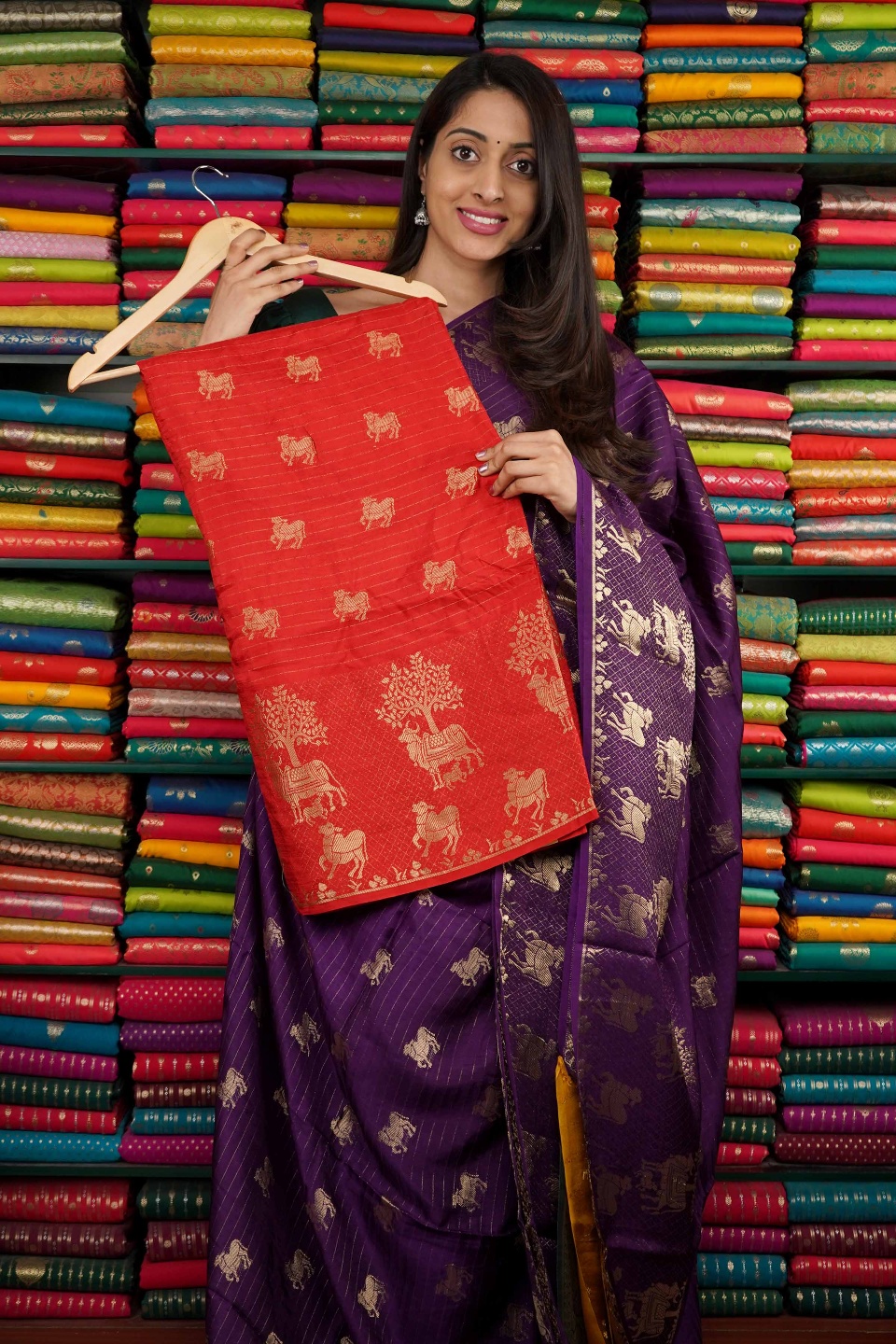 Mashru Silk Cow Zari Red And Bottle Green Saree