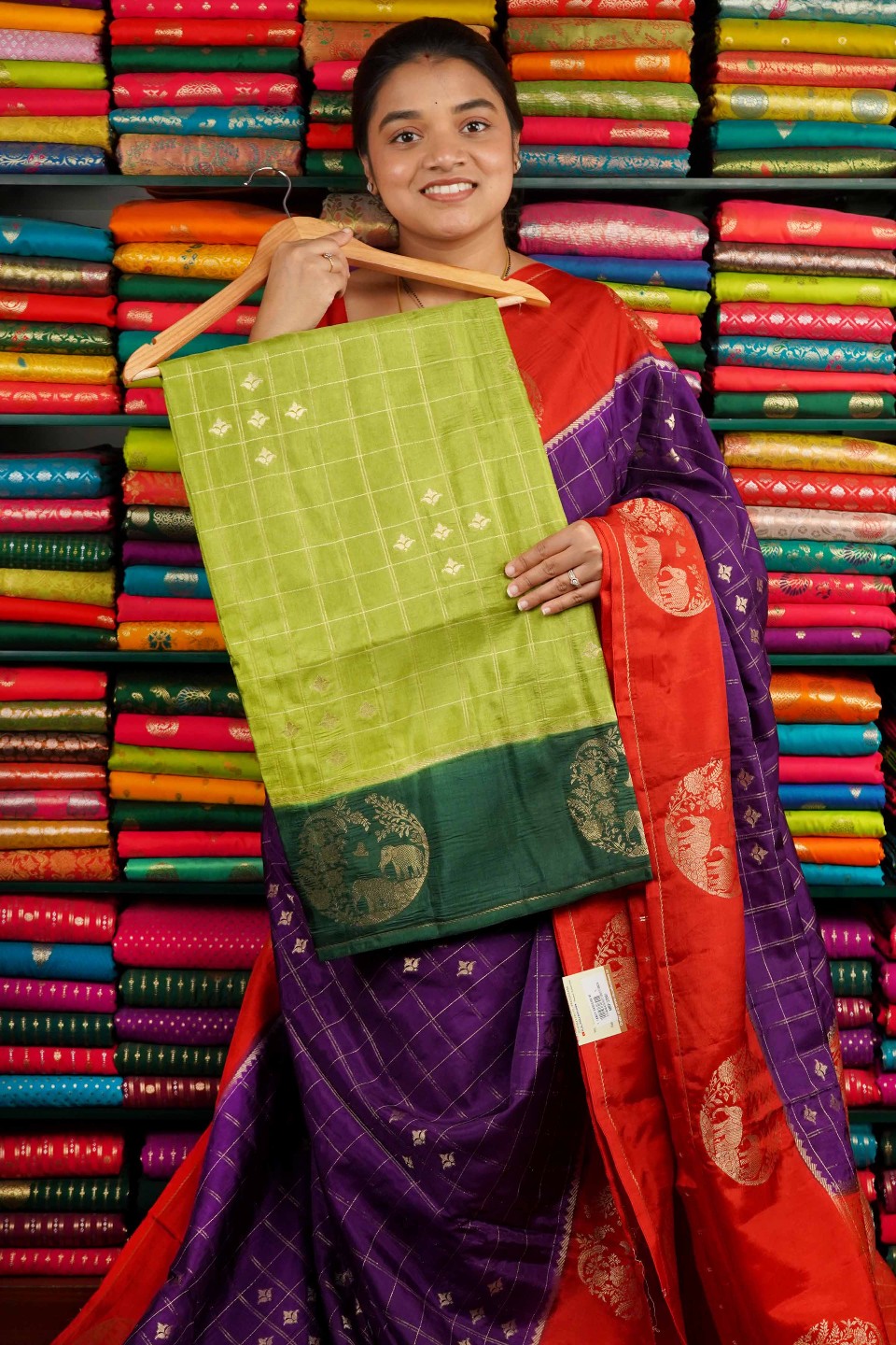 Soft Katan Silk Checks With Circle Border Parrot Green And Dark Green Saree