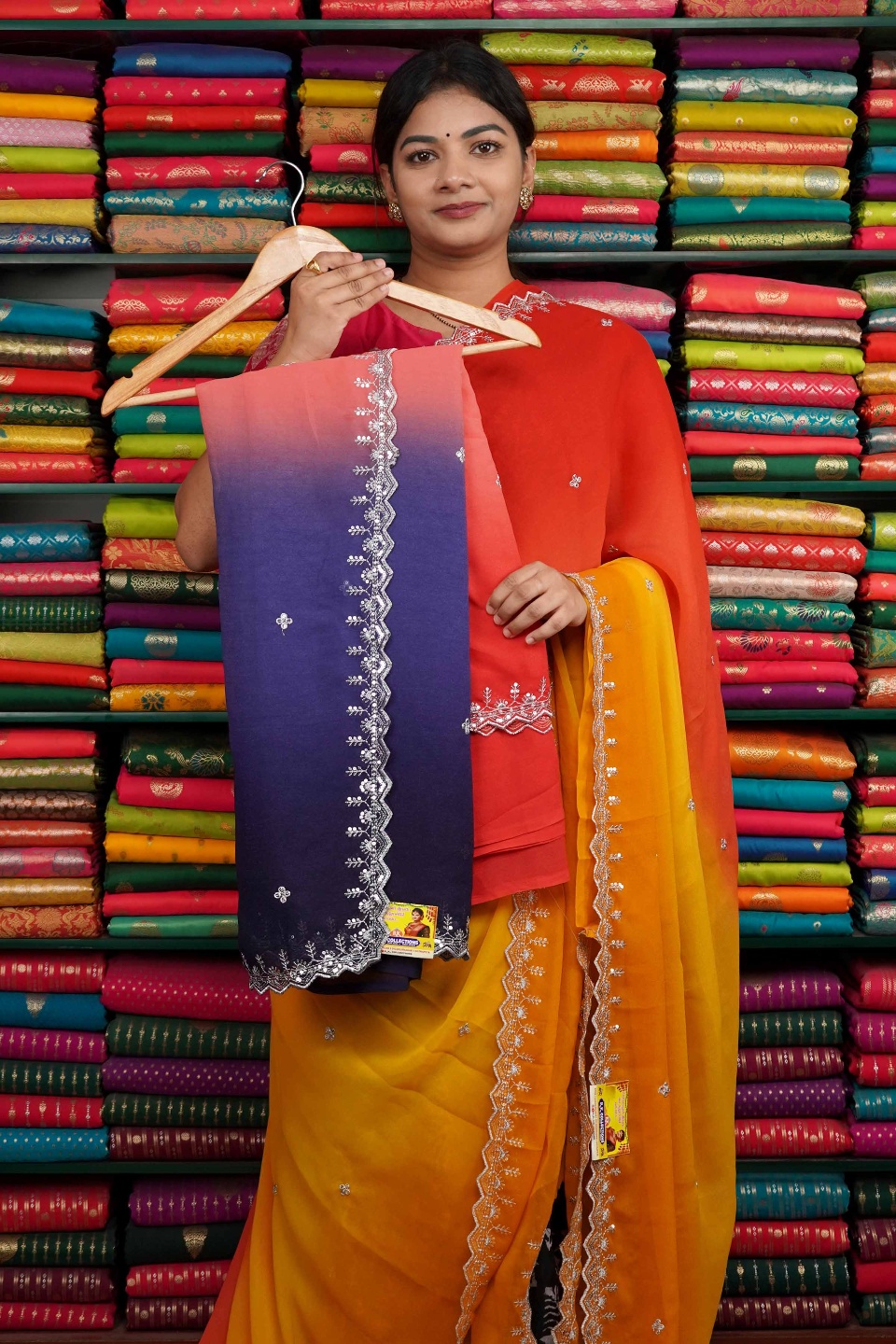 Georgette Tie And Dye With Scallop Border Peach And Navy Blue Saree