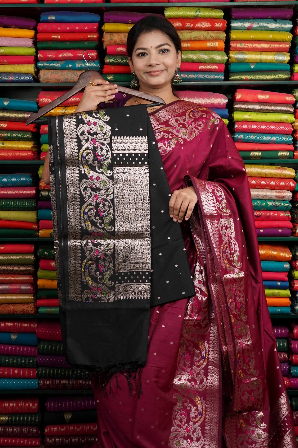 Soft Maheswari Silk Leaf Meena Design Black Saree