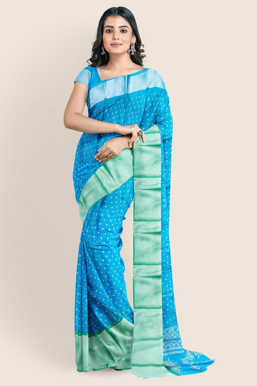 Royal Blue Plain Banarasi Silk Saree with Emerald Green Brocade Border and  Palla | Exotic India Art