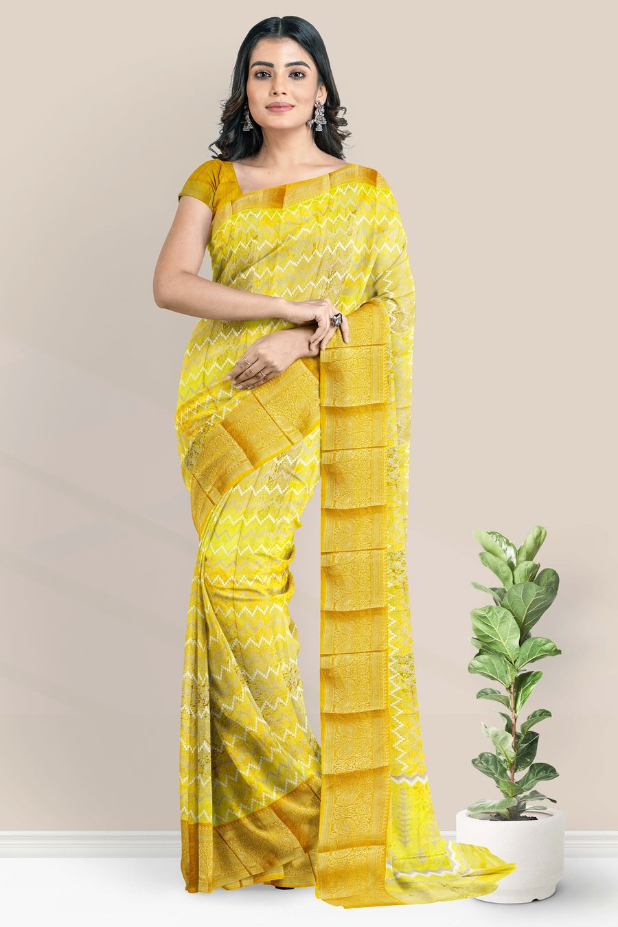 Wearing a Yellow Saree for Saraswati Puja Festival | Lashkaraa