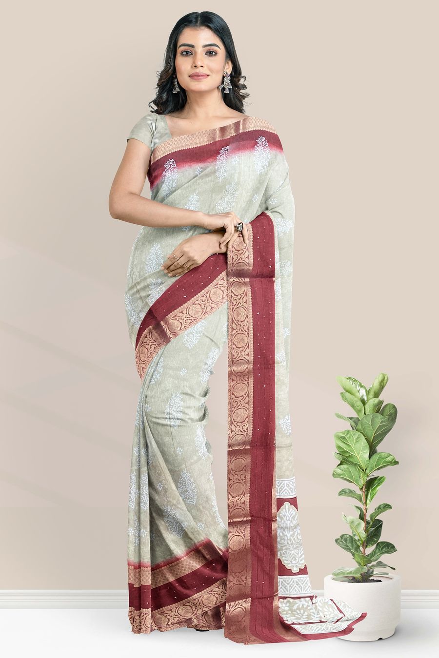 Pure kanjivaram silk saree maroon with silver xzari woven floral butta –  Cherrypick