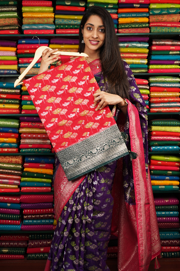 Mashru Silk Floral Butta Red And Dark Green Saree