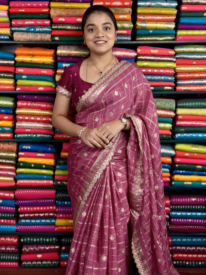 Chiffon Crepe Checks Butta Scallop Less Border Onion Pink And Wine Saree