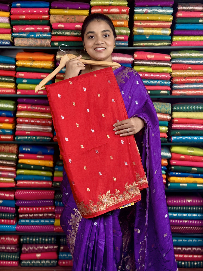 Mashru Silk Floral Zari Border Red And Green Saree