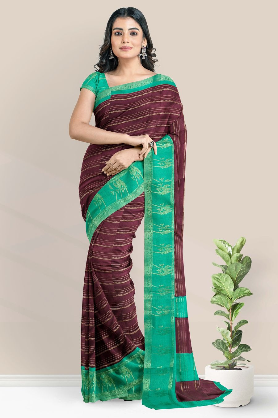 Soft Silk Gold Zari And Doriya Weaving Lines Maroon With Green Saree