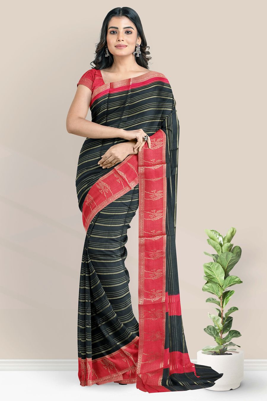 Soft Silk Gold Zari And Doriya Weaving Lines Black With Pink Saree