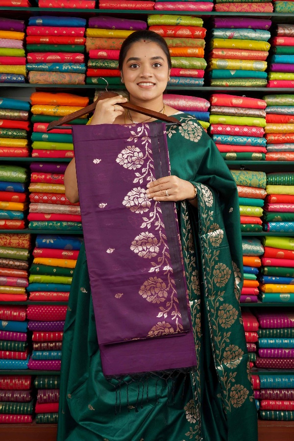 Maheswari Silk Floral Border Purple Saree