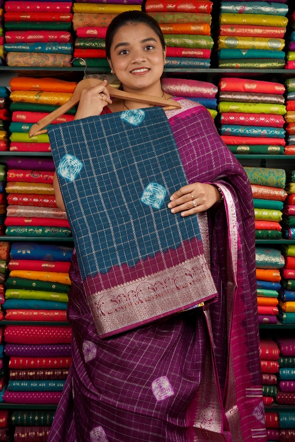 Semi Mangalagiri Silk Bandini Print Dark Peacock Green And Wine Saree