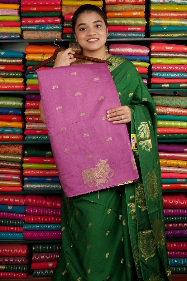 Mashru Silk Lotus Butta Onion Pink And Wine Saree