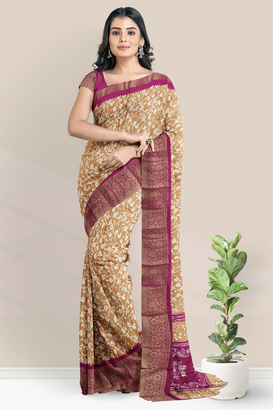Soft Crushed Silk Gold Zari Floral Print Light Maroon With Magenta Pink Saree