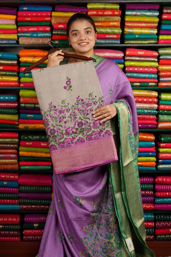 Soft Crushed Silk Print Light Chikoo And Pink Saree