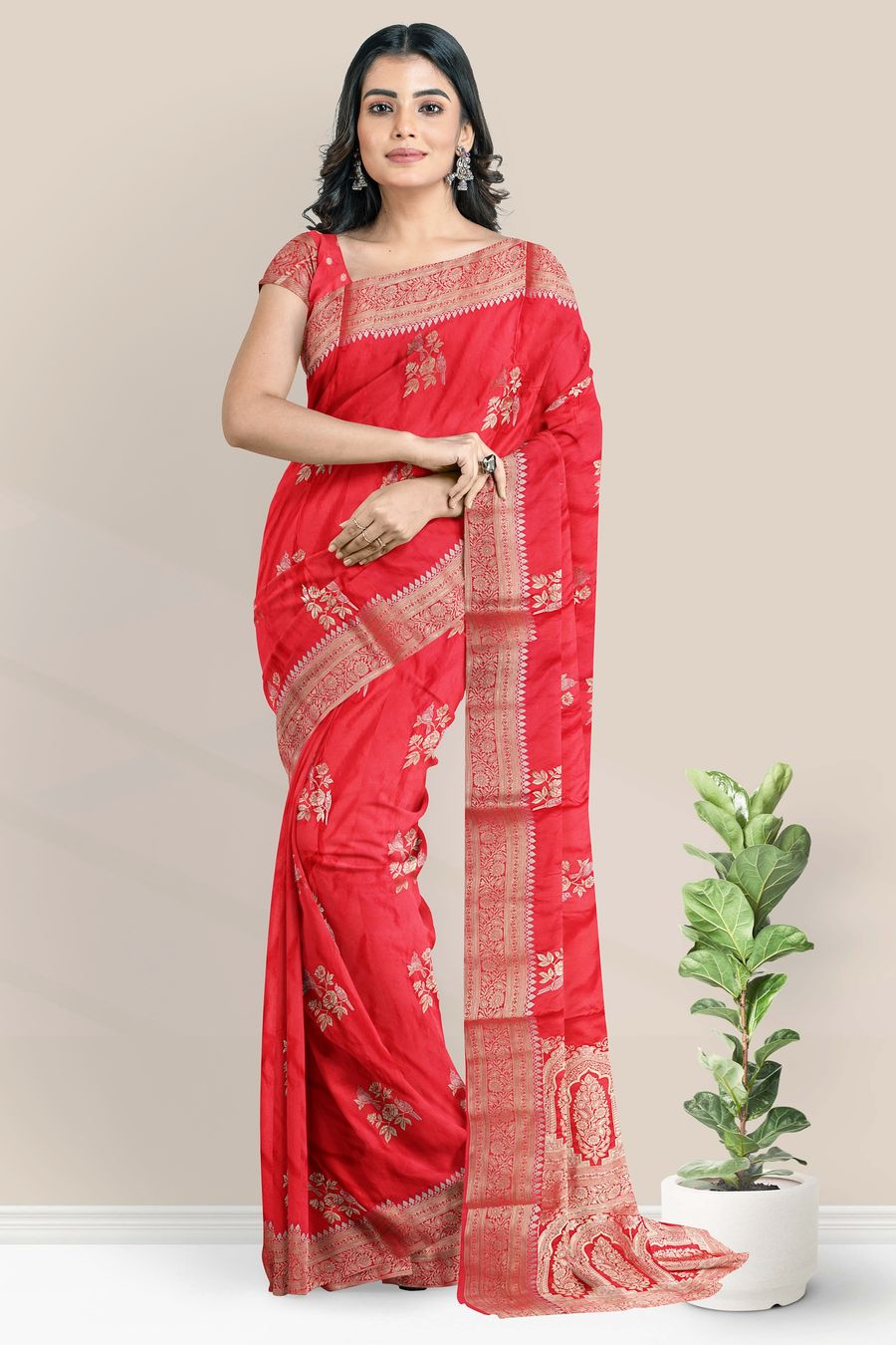 Crepe Silver And Gold Zari Weavning Butta Red Saree