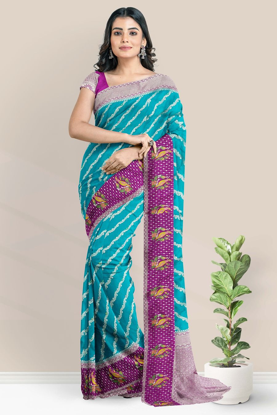 Banaras Chinon Crepe Lahariya Design Rama Green With Magenta Pink Saree