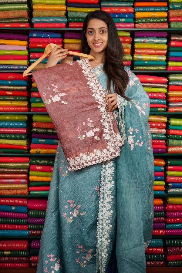 Crushed Chiffon Embroidery Tie And Dye Dark Mouve Saree