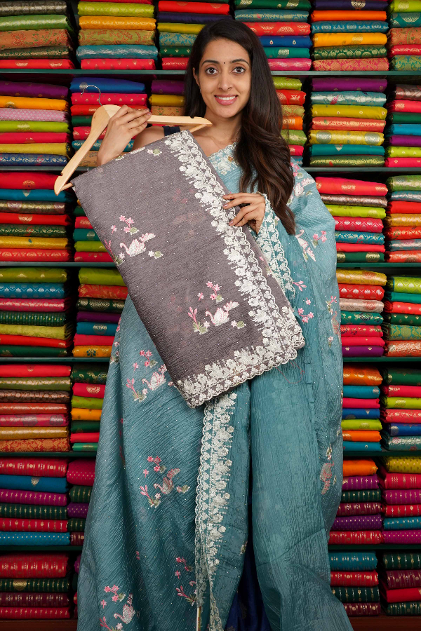 Crushed Chiffon Embroidery Tie And Dye Light And Dark Lavendar Saree